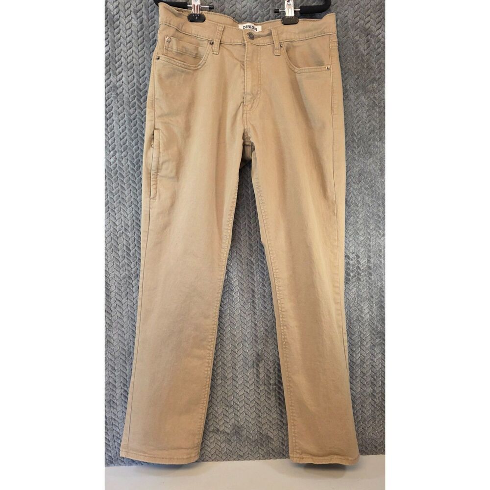 Men's Levis Pants- size 32 x 32